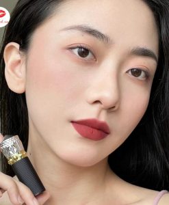 louboutin-epic-brunette